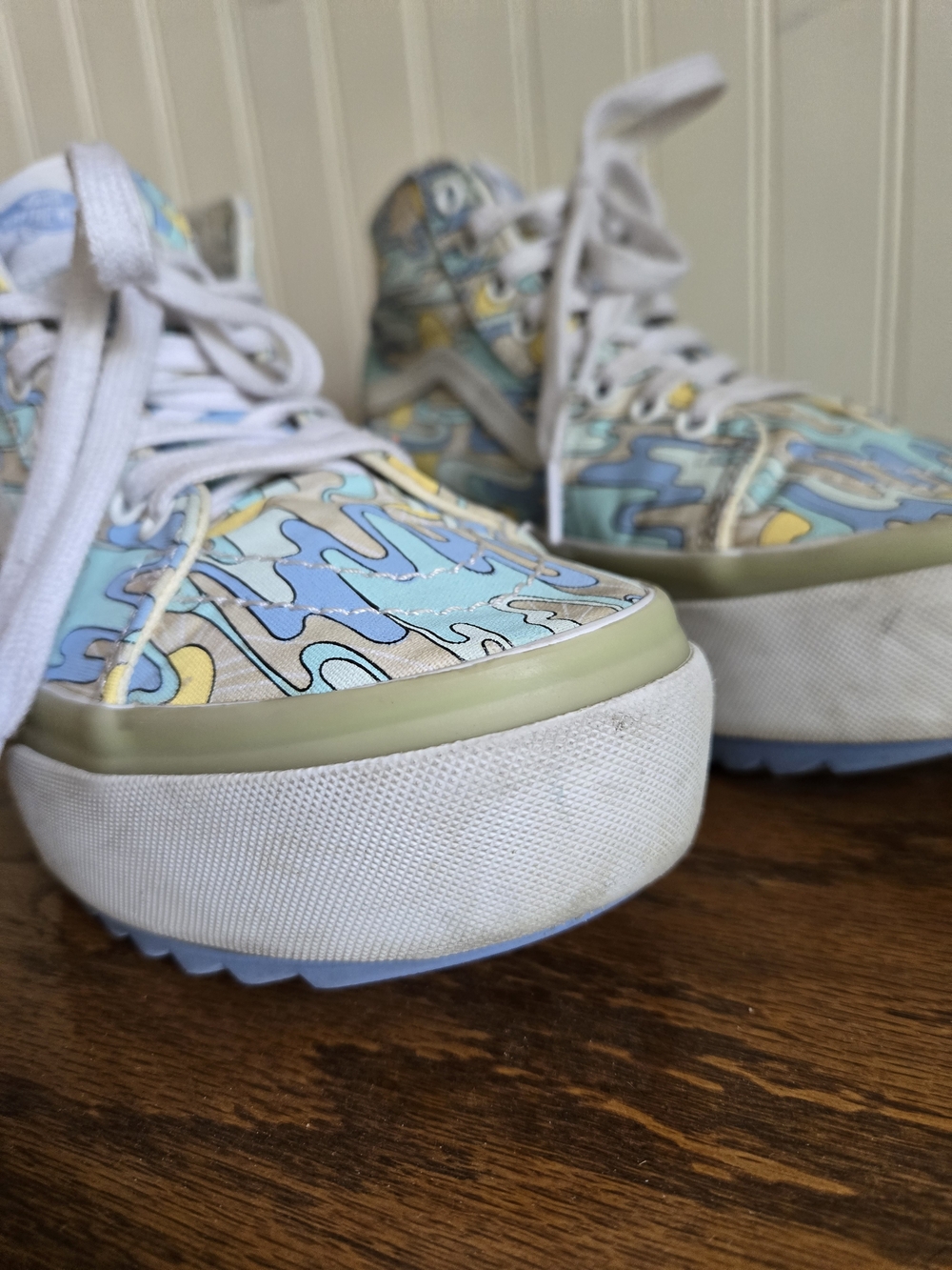 Vans High-Top Platform Sneakers in Pastel Blue & Yellow - Picture 4 of 12
